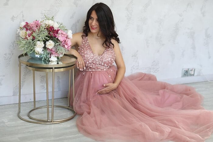 shooting photo grossesse belle robe rose