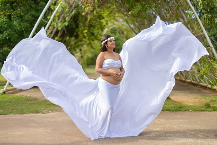 shooting photo grossesse seule une belle robe